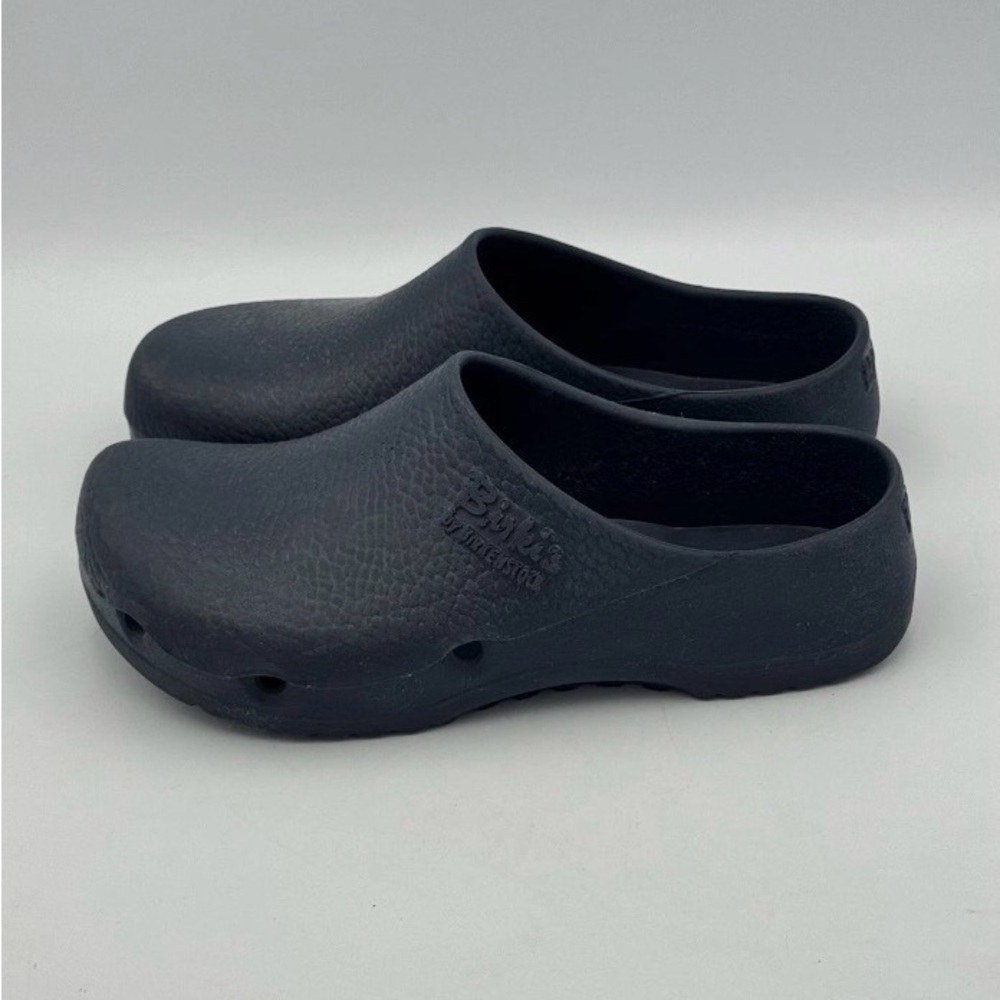 Navy Blue Birki's by Birkenstock Clogs Slip On Women's 7 /Men's 5 EU 38.